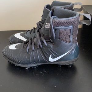 Nike Men’s Force Savage Football Cleats